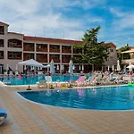 Menada Zornitsa Lägenhet Slăntjev Brjag