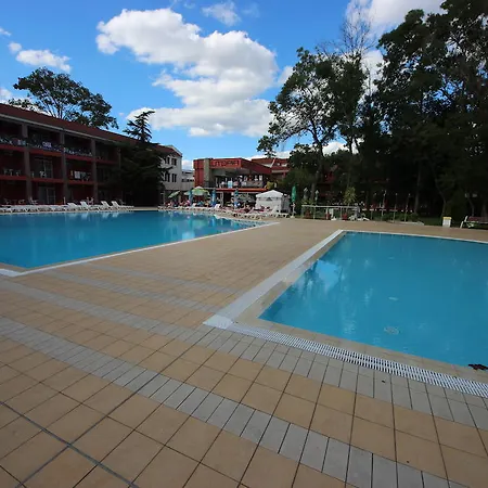 Menada Zornitsa Apartment