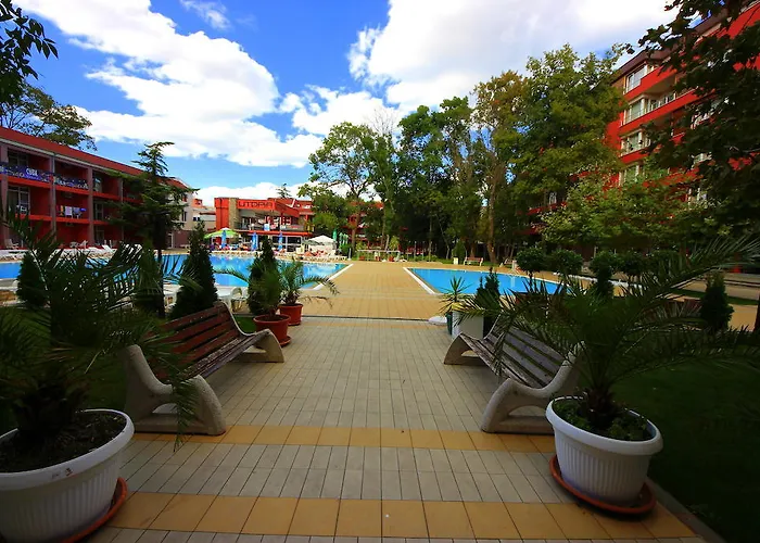 Menada Zornitsa ساني بيتش