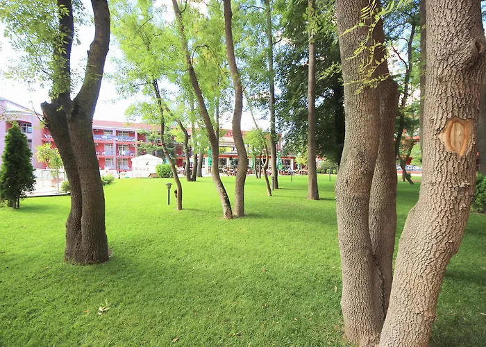 Menada Zornitsa * ساني بيتش